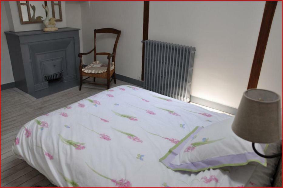 Rillieux-la-Pape Villa Castel Maison-Table D'Hotes & Jardin-Refuge De Biodiversite المظهر الخارجي الصورة